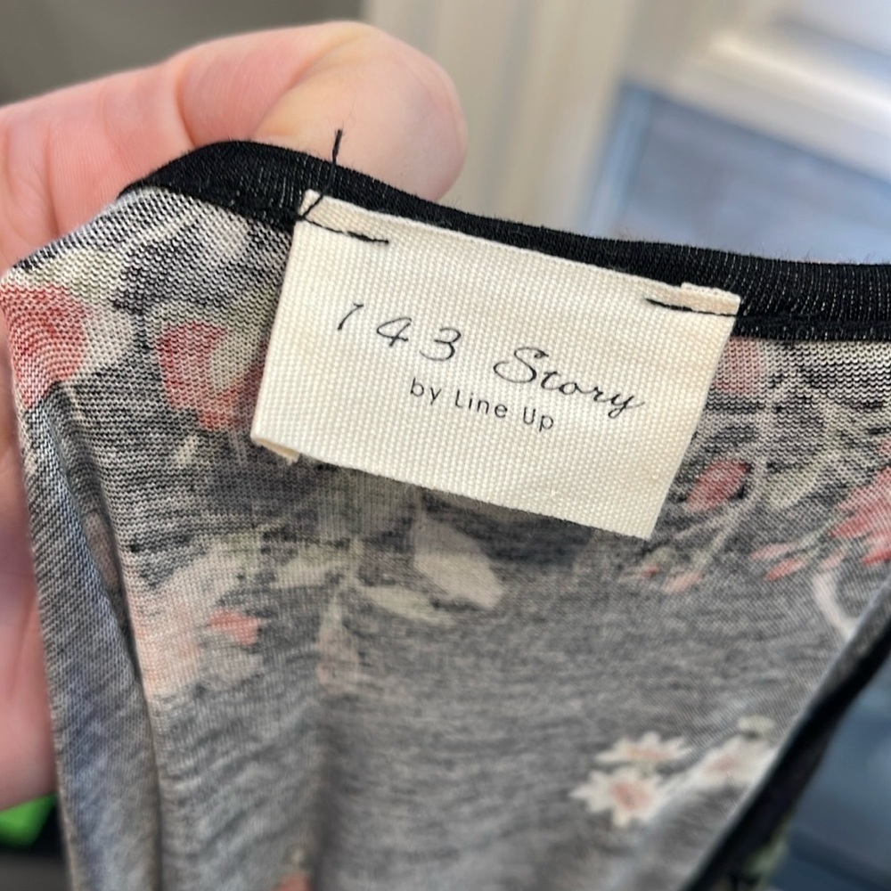 143 Story Floral Faux Wrap Short sleeve Maxi Dress Size Medium - Picture 2 of 7